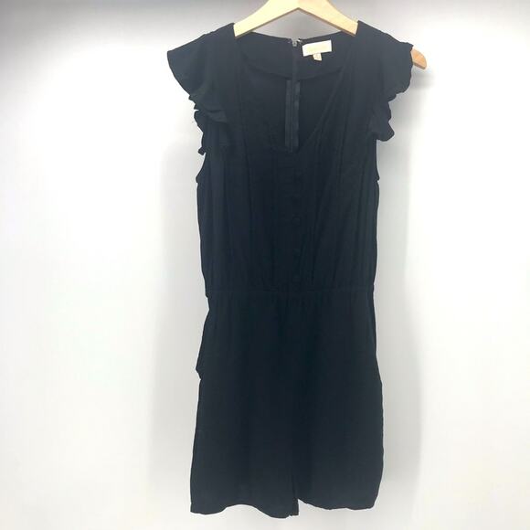 Modcloth Romper Womens Small Black Cap Sleeve V Neck Lace Pockets Shorts - Picture 1 of 8